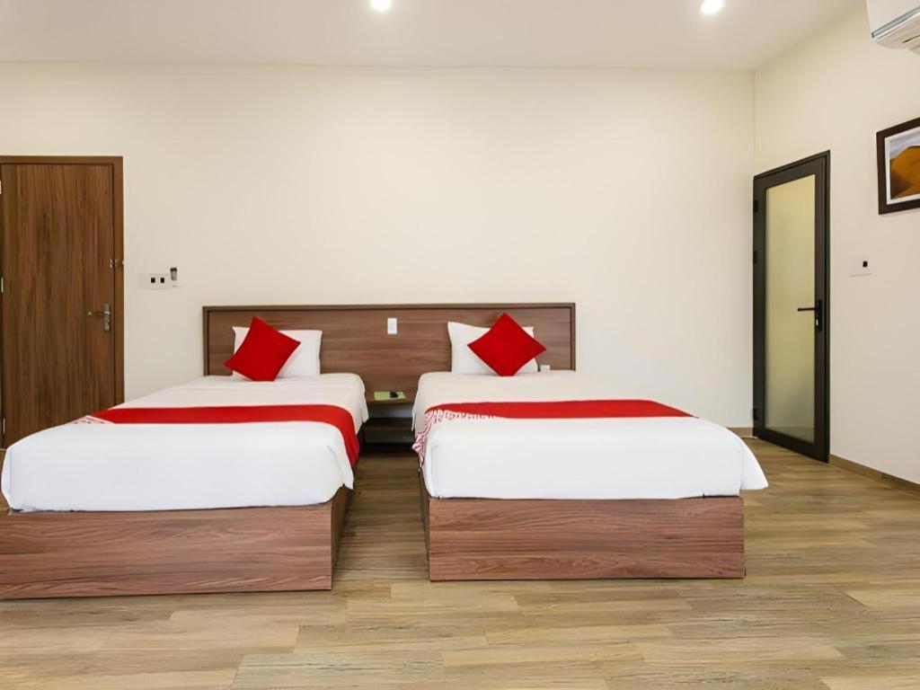 Oyo 90892 L&E Hotel Seremban Zewnętrze zdjęcie